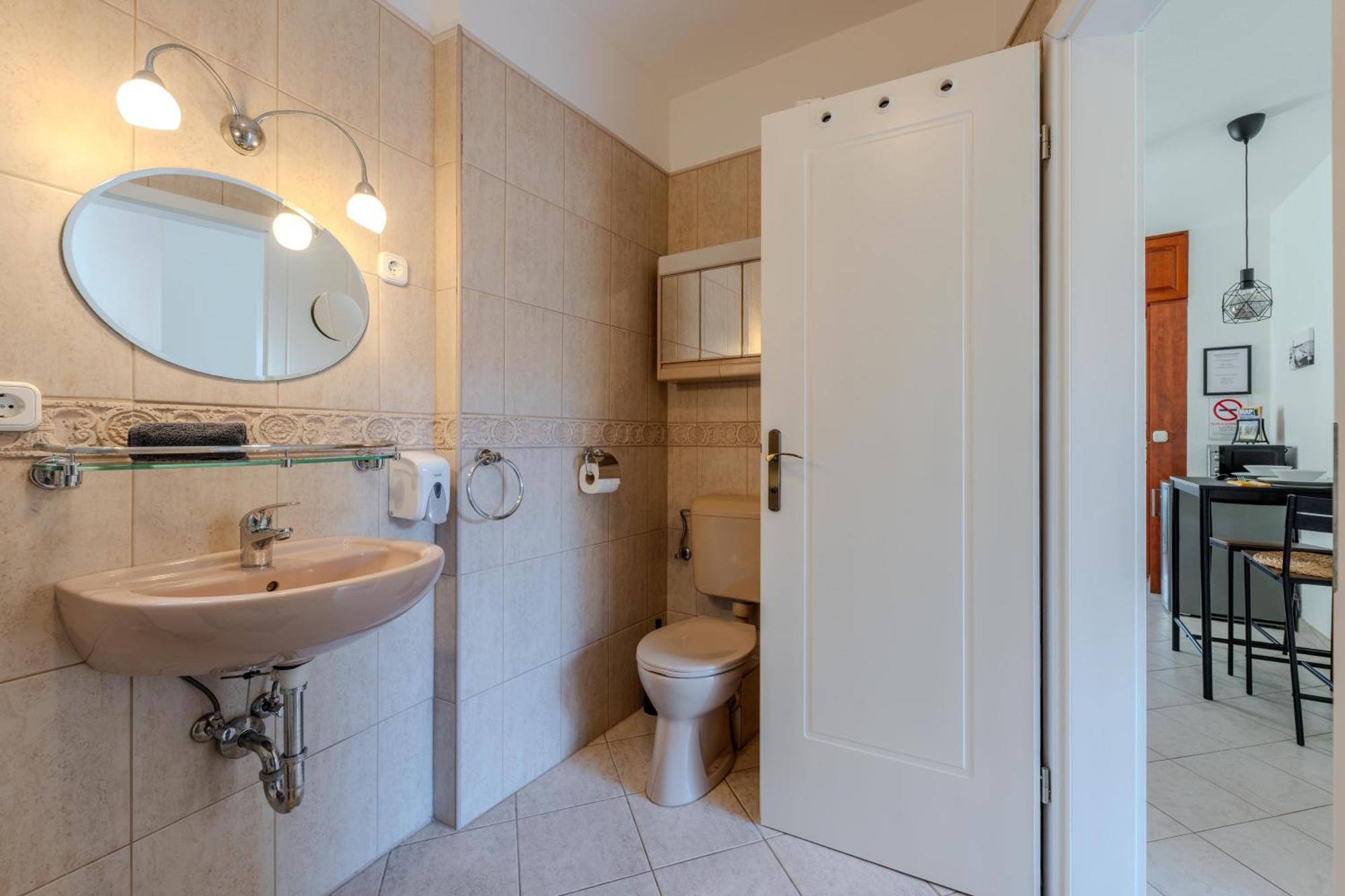 Cozy Flat In The Heart Of Buda Βουδαπέστη Εξωτερικό φωτογραφία
